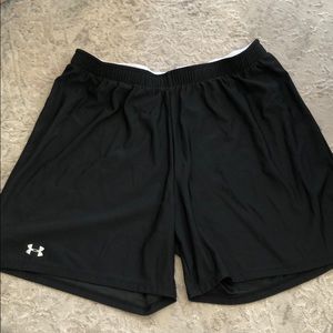 Under Armour size S Black running short